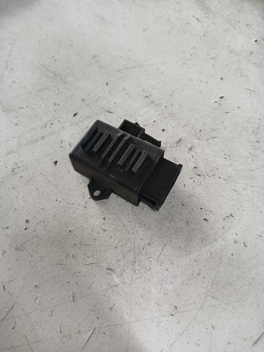Modul incalzire scaun fata VOLKSWAGEN TOUAREG (7LA, 7L6, 7L7) [ 2002 - 2013 ] OEM 1k0959772