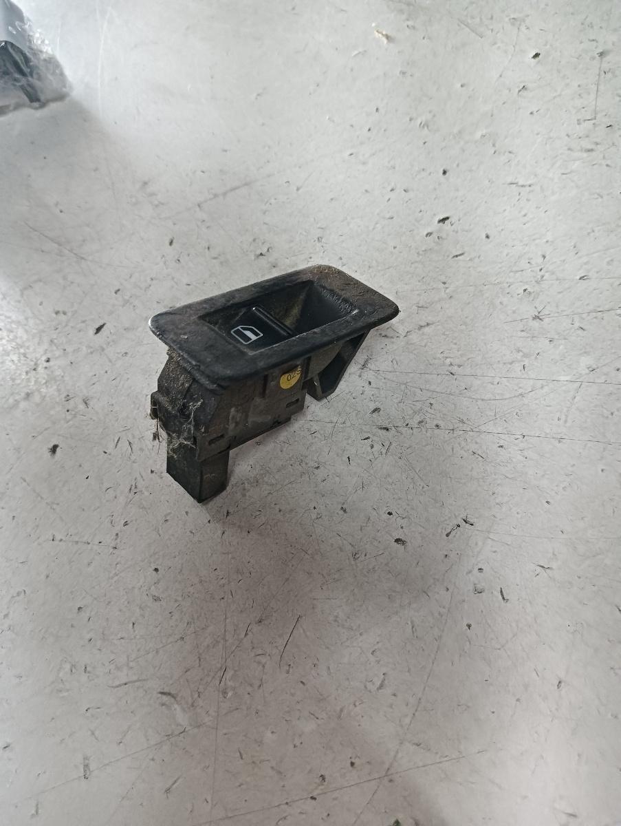 Buton geam electric dreapta spate VOLKSWAGEN TOUAREG (7LA, 7L6, 7L7) [ 2002 - 2013 ] – foto 2