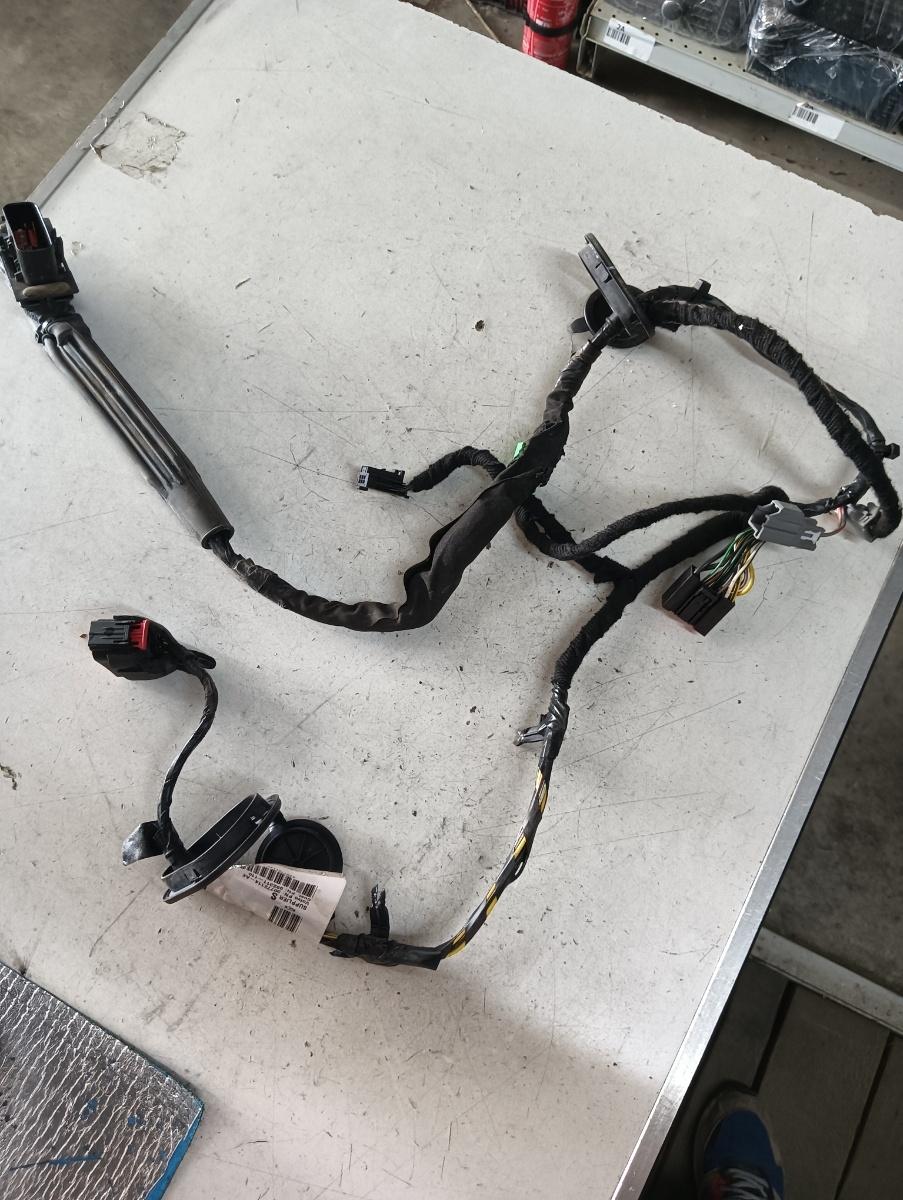 Instalatie electrica usa dreapta fata VOLVO V50 (MW, 545) [ 2003 - 2012 ] OEM 992311110