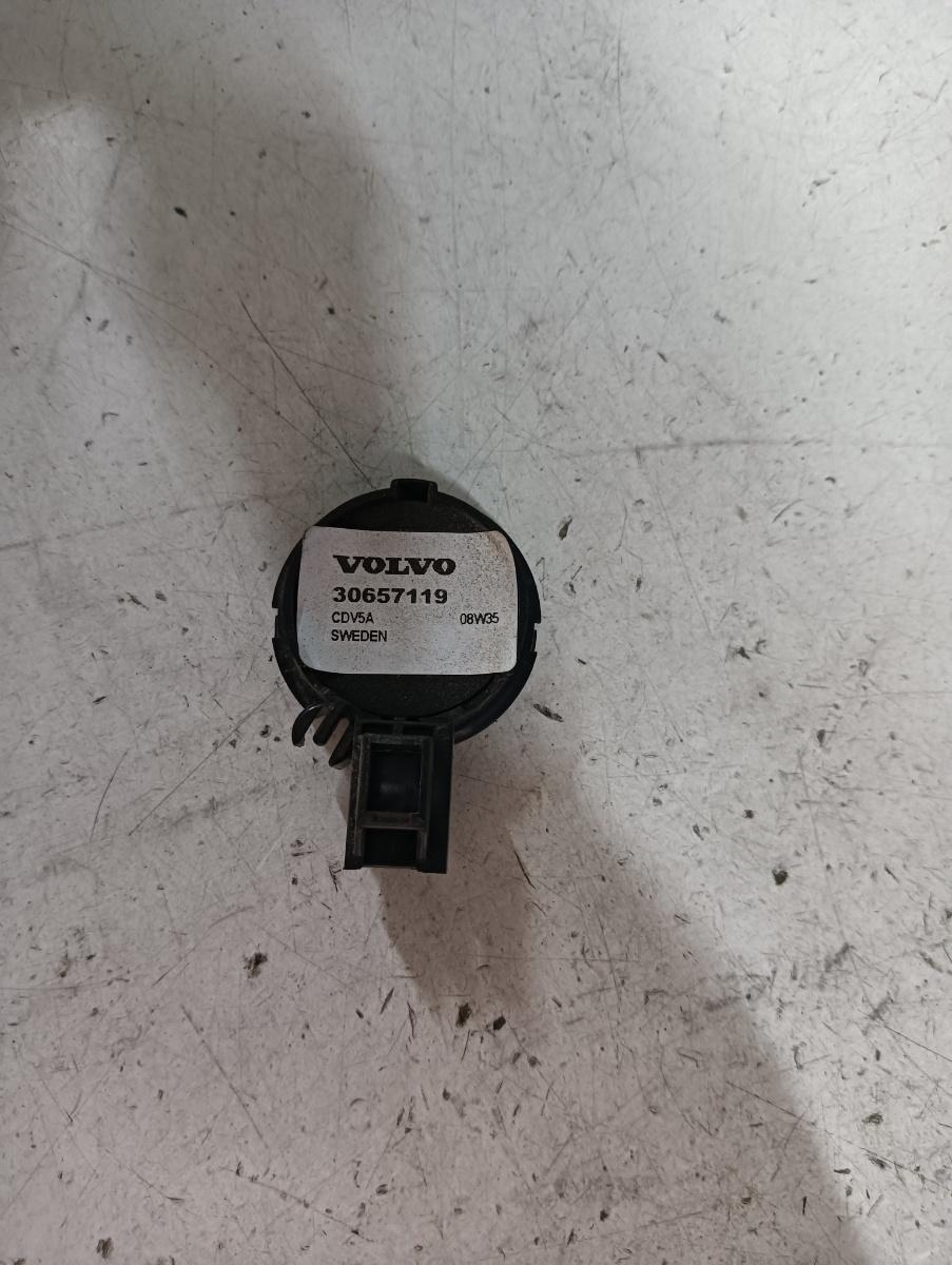 Tweeter  stanga spate VOLVO V50 (MW, 545) [ 2003 - 2012 ] OEM 30657119