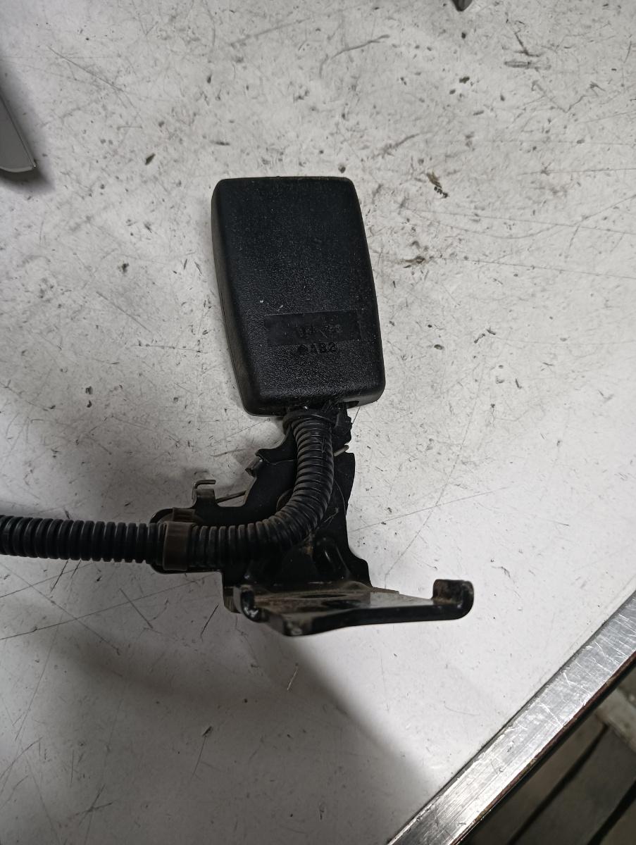 Pretensionare  spate HONDA CIVIC VIII Hatchback (FN, FK) [ 2005 - > ] OEM 1040138