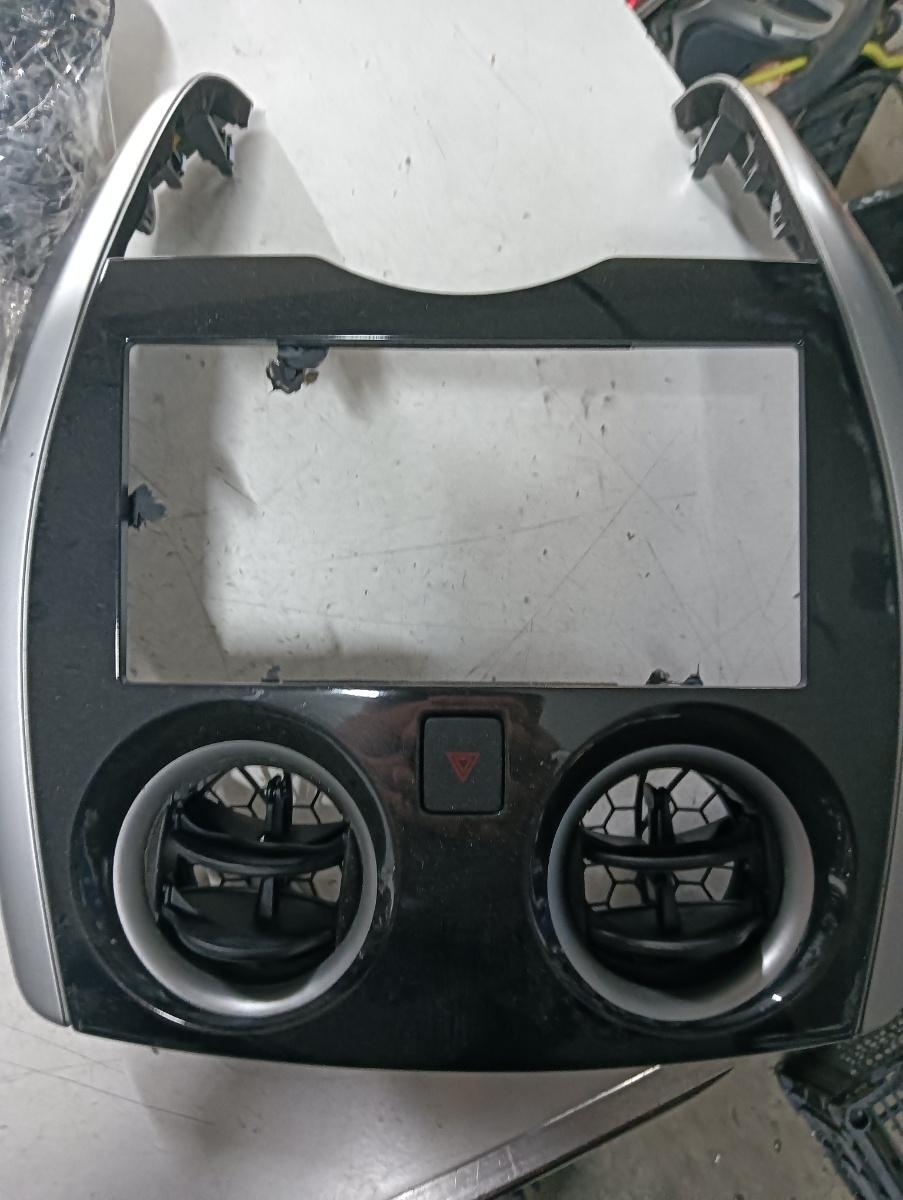 Guri ventilatie fata NISSAN NOTE (E11, NE11) [ 2005 - 2013 ]