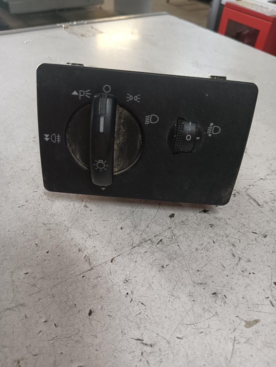 Bloc  lumini FORD FOCUS II (DA_, HCP, DP) [ 2004 - 2013 ] OEM 7m5t13a024la