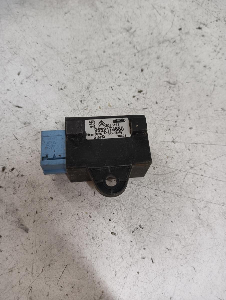 Modul control PEUGEOT 407 (6D_) [ 2004 - > ] OEM 9652174680