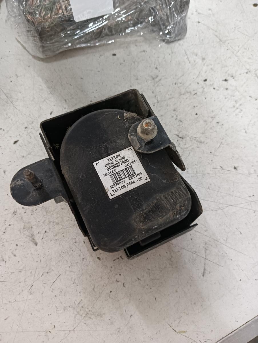 Sirena alarma PEUGEOT 407 (6D_) [ 2004 - > ] OEM 9639557480 – foto 2