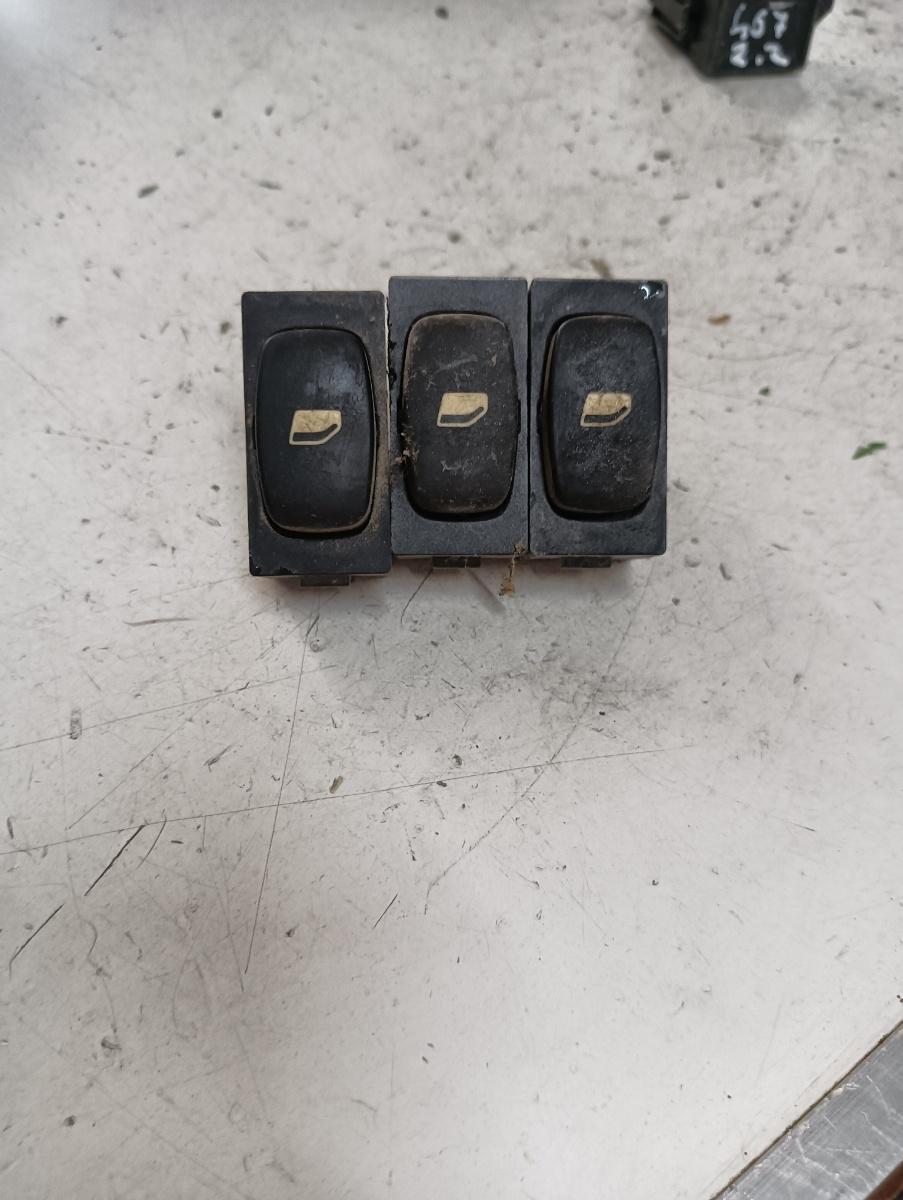 Set butoane geamuri electrice  PEUGEOT 407 (6D_) [ 2004 - > ] OEM 53269707