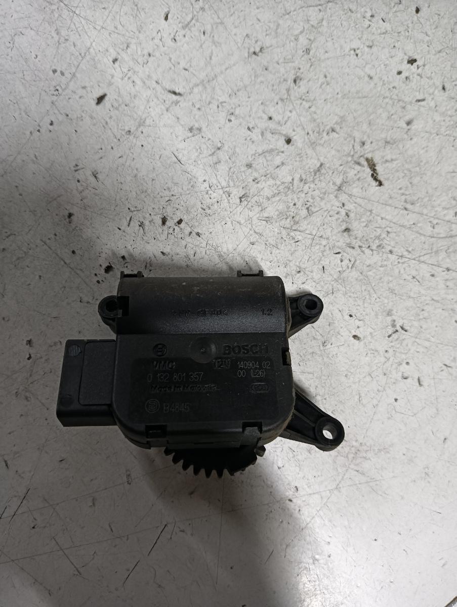 Motoras aeroterma SKODA FABIA (6Y2) [ 1999 - 2008 ] OEM 0132801357
