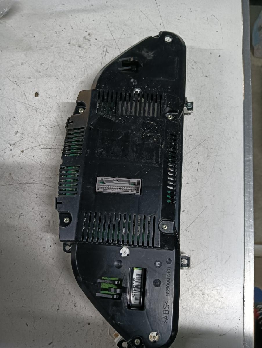 Ceasuri bord AUDI A6/S6 III Saloon (4F2, C6) [ 2004 - 2011 ] OEM 5550007301 – foto 2