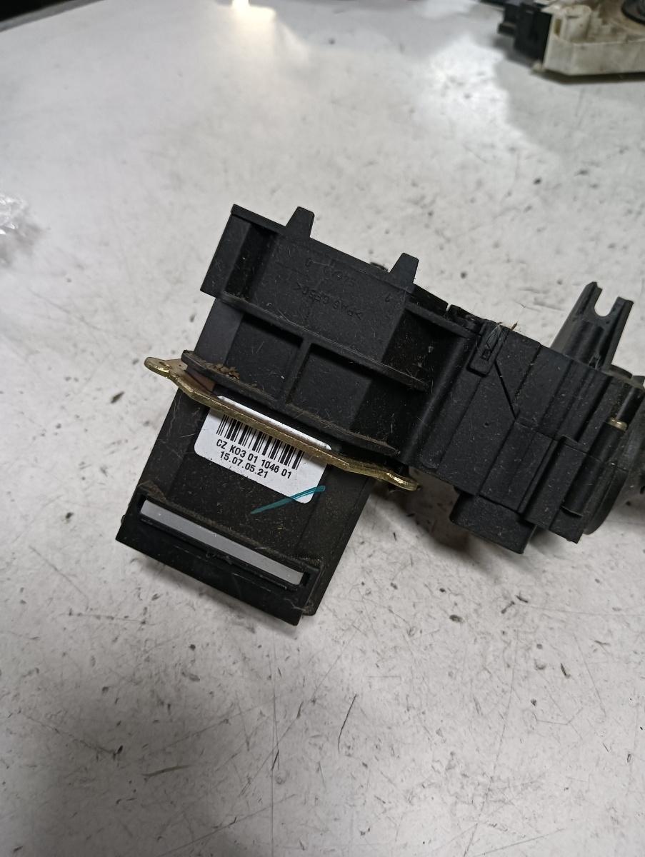 Maneta semnalizare  AUDI A6/S6 III Saloon (4F2, C6) [ 2004 - 2011 ] OEM Czk0301104601 – foto 2
