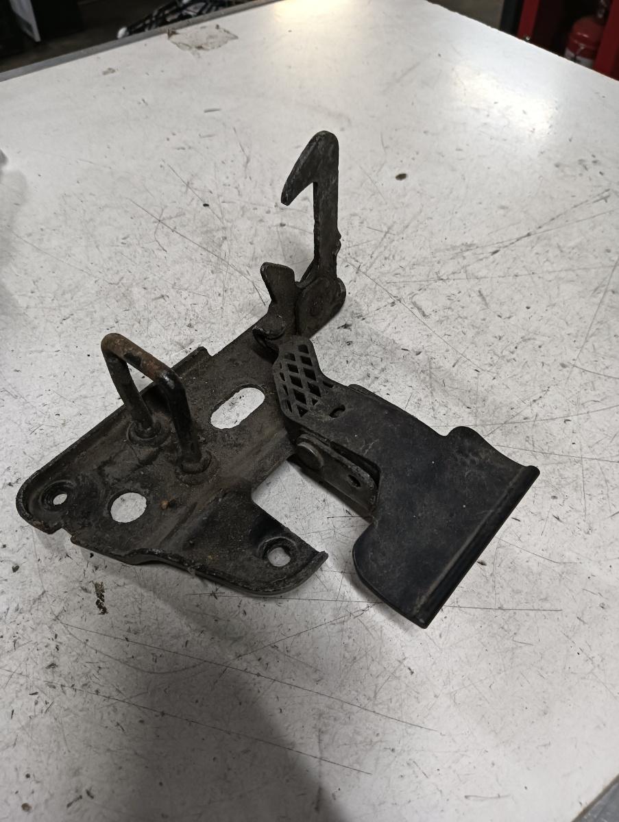 Incuietoare capota AUDI A6/S6 III Saloon (4F2, C6) [ 2004 - 2011 ] – foto 2
