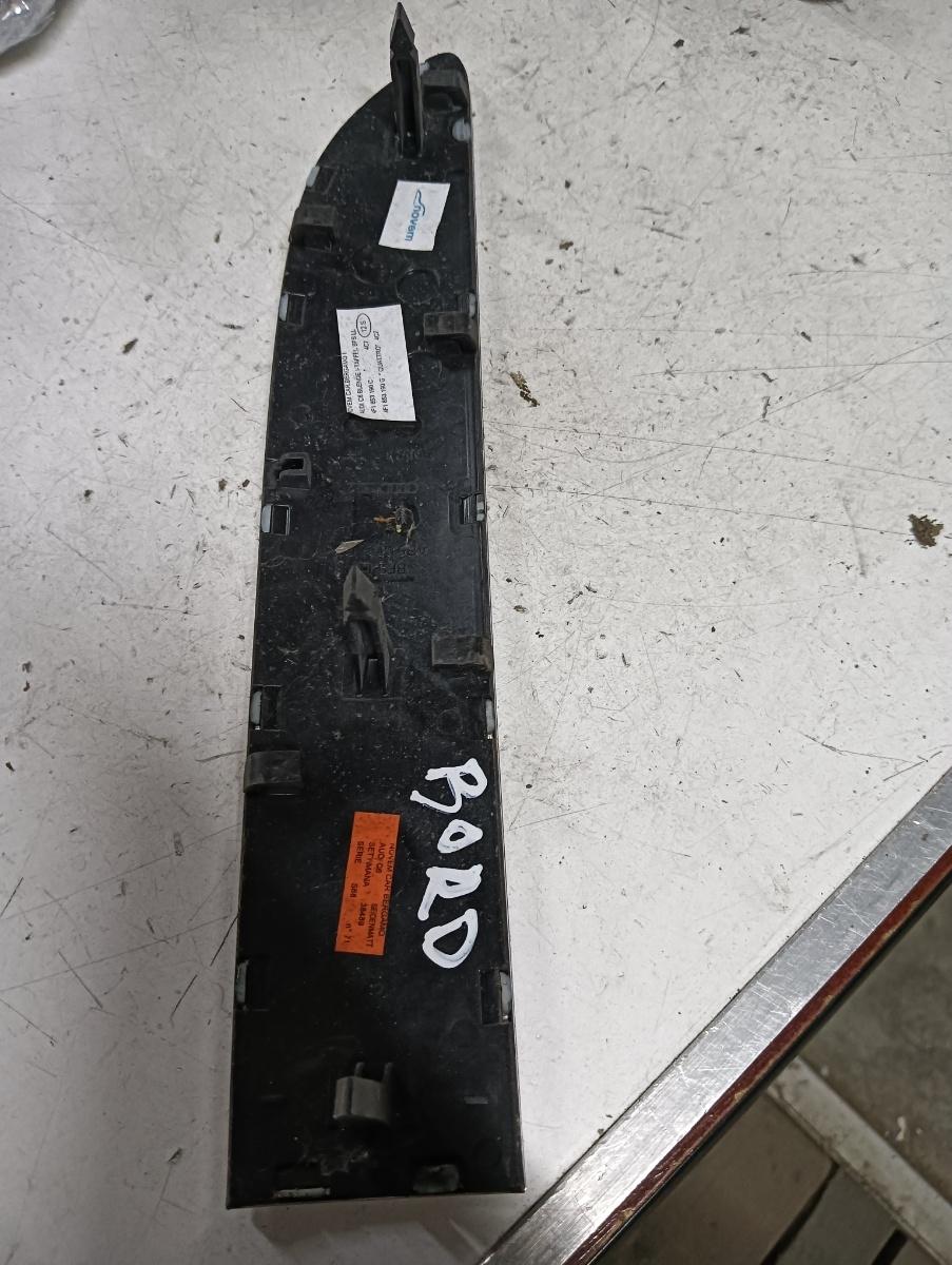 Ornament bord AUDI A6/S6 III Saloon (4F2, C6) [ 2004 - 2011 ] OEM 4f1853190c – foto 2