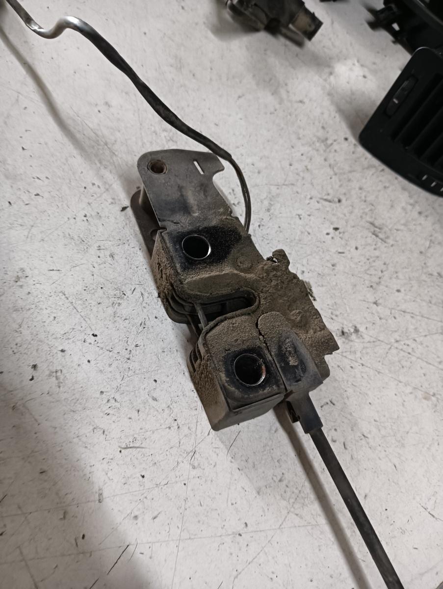 Incuietoare capota  SKODA OCTAVIA II Combi (1Z5) [ 2004 - 2013 ]