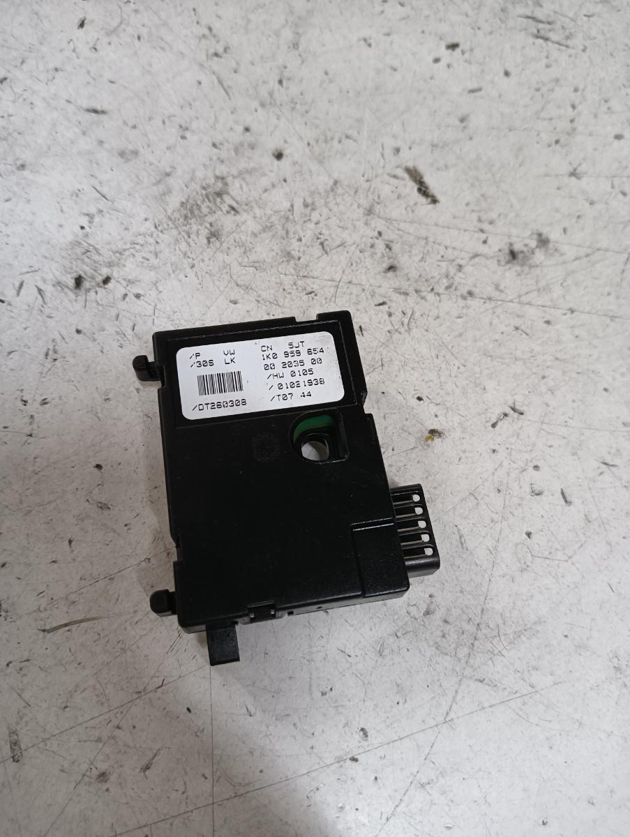Senzor unghi volan SKODA OCTAVIA II Combi (1Z5) [ 2004 - 2013 ] OEM 1k0959654