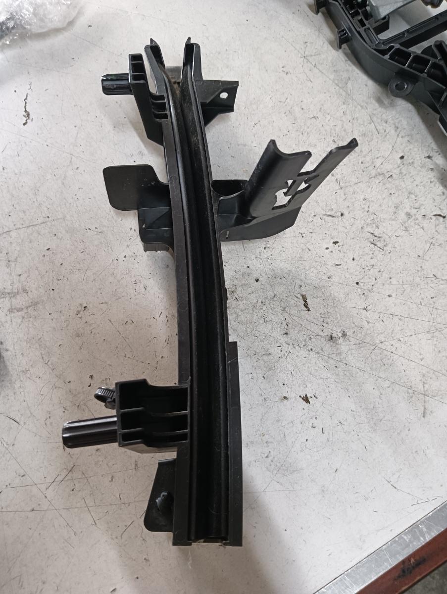 Suport broasca usa stanga fata FORD FOCUS IV (HN) [ 2018 - > ] OEM Jx7b21979ac