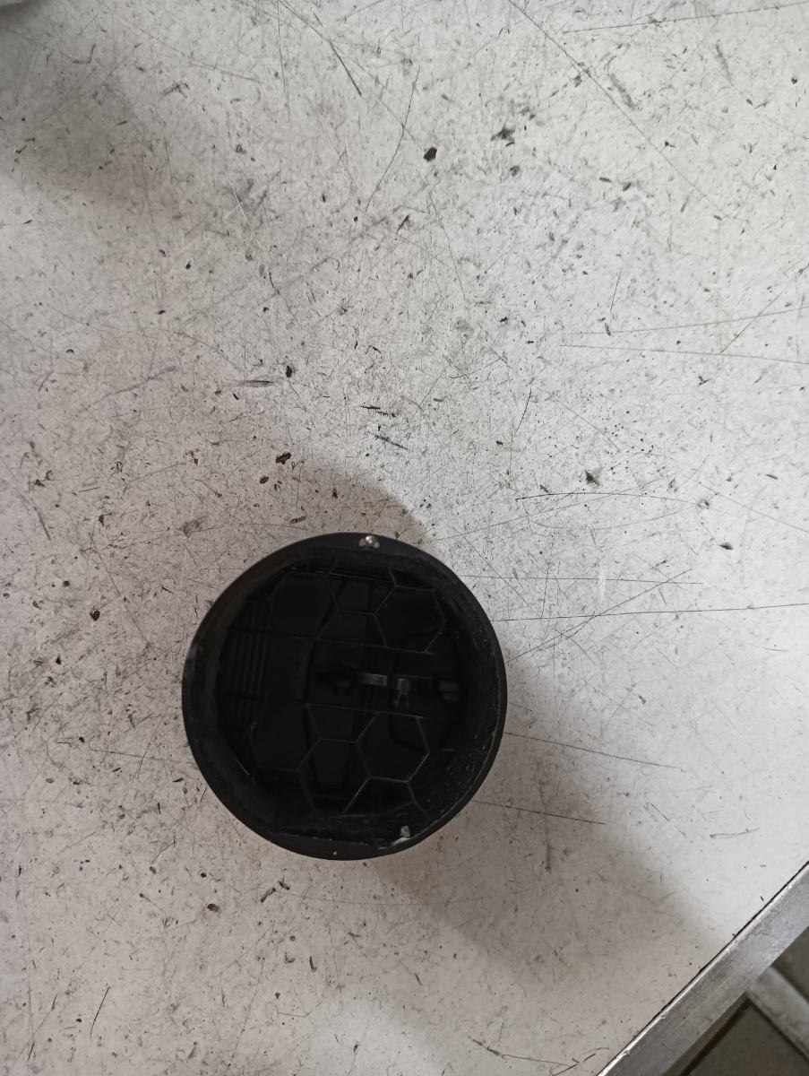 Guri ventilatie  FORD FIESTA Saloon [ 2010 - > ] – foto 2