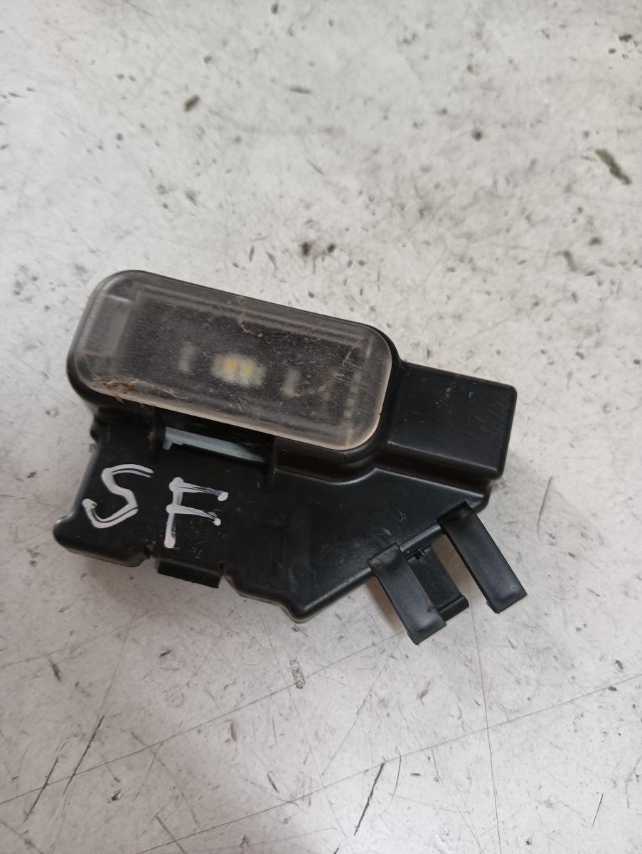 Lampa INTERIOR stanga fata AUDI A8 III (4H2, 4H8, 4HC, 4HL) [ 2009 - 2018 ]