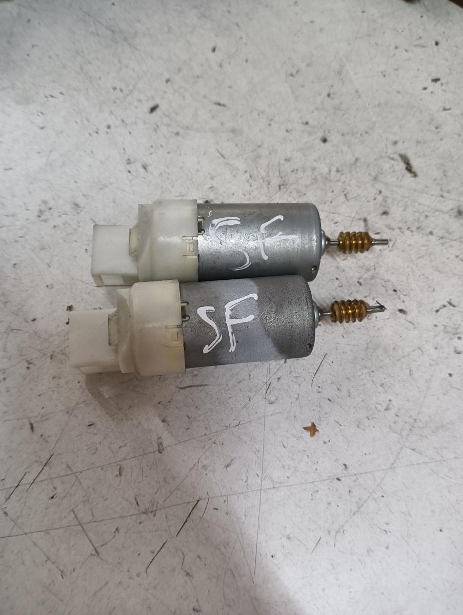 Set Motoras scaun  stanga fata AUDI A8 III (4H2, 4H8, 4HC, 4HL) [ 2009 - 2018 ]