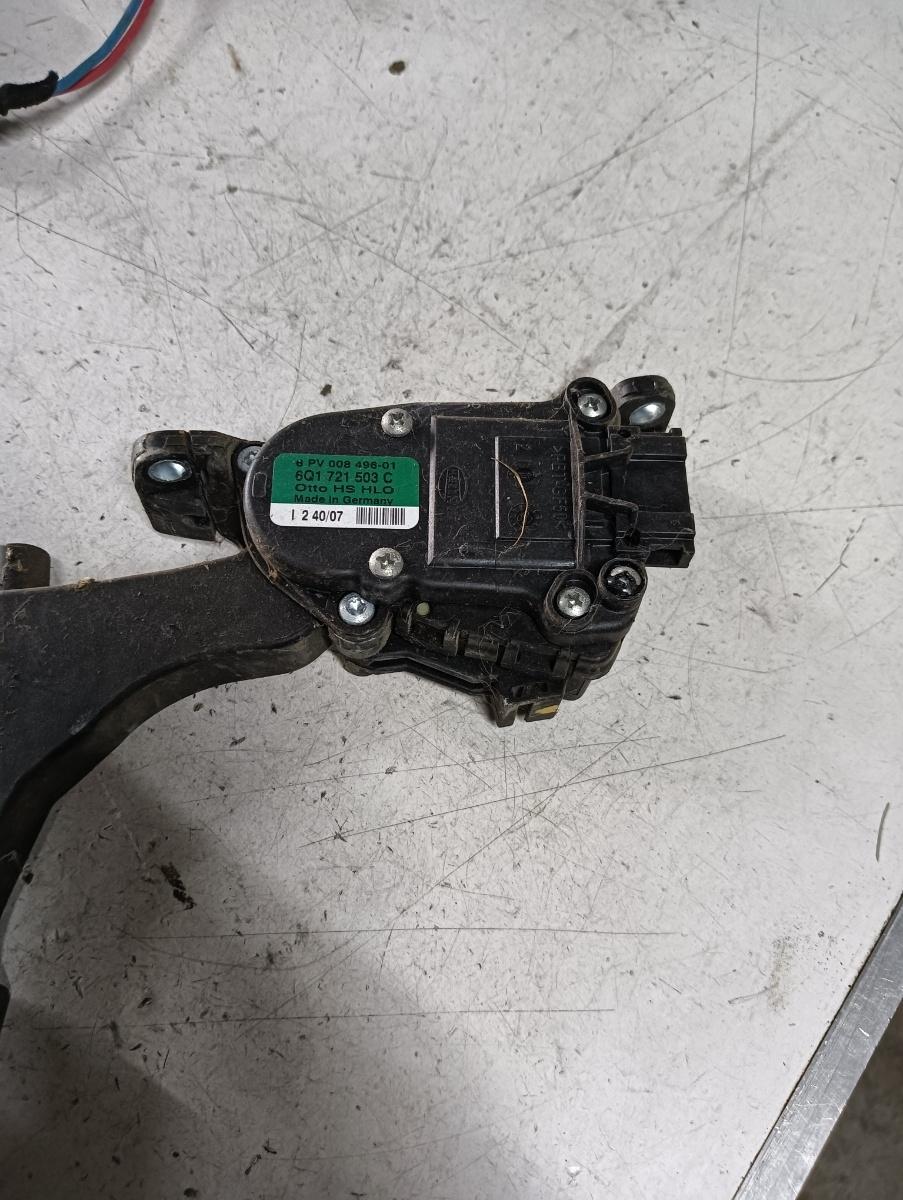 Pedala acceleratie  SKODA FABIA II (542) [ 2006 - 2014 ] OEM 6q1721503c – foto 2