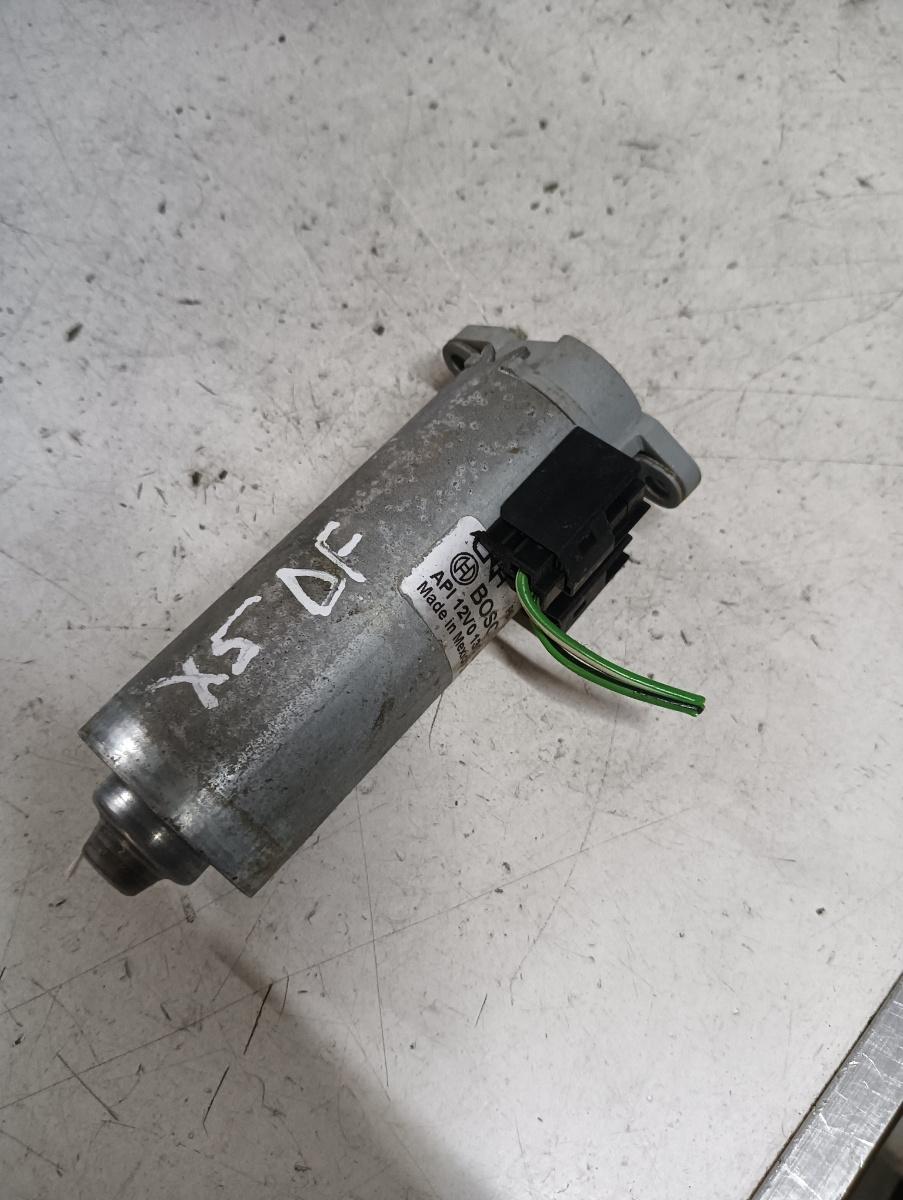 Motoras scaun  dreapta fata BMW X5 II (E70) [ 2006 - 2013 ] OEM 0130002636