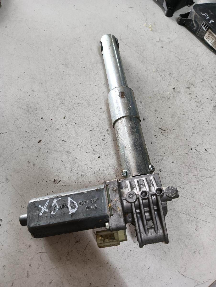 Motoras scaun dreapta fata BMW X5 II (E70) [ 2006 - 2013 ] OEM 8321087
