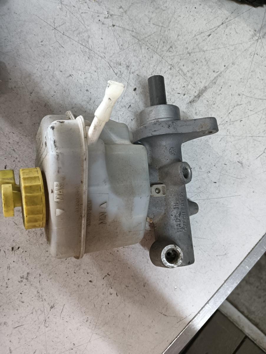Vas lichid frana AUDI A4 III (8EC, B7) [ 2004 - 2008 ] – foto 2