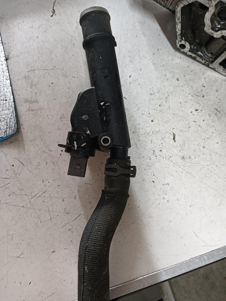 Termostat apa AUDI A4 III (8EC, B7) [ 2004 - 2008 ] OEM 03812132g