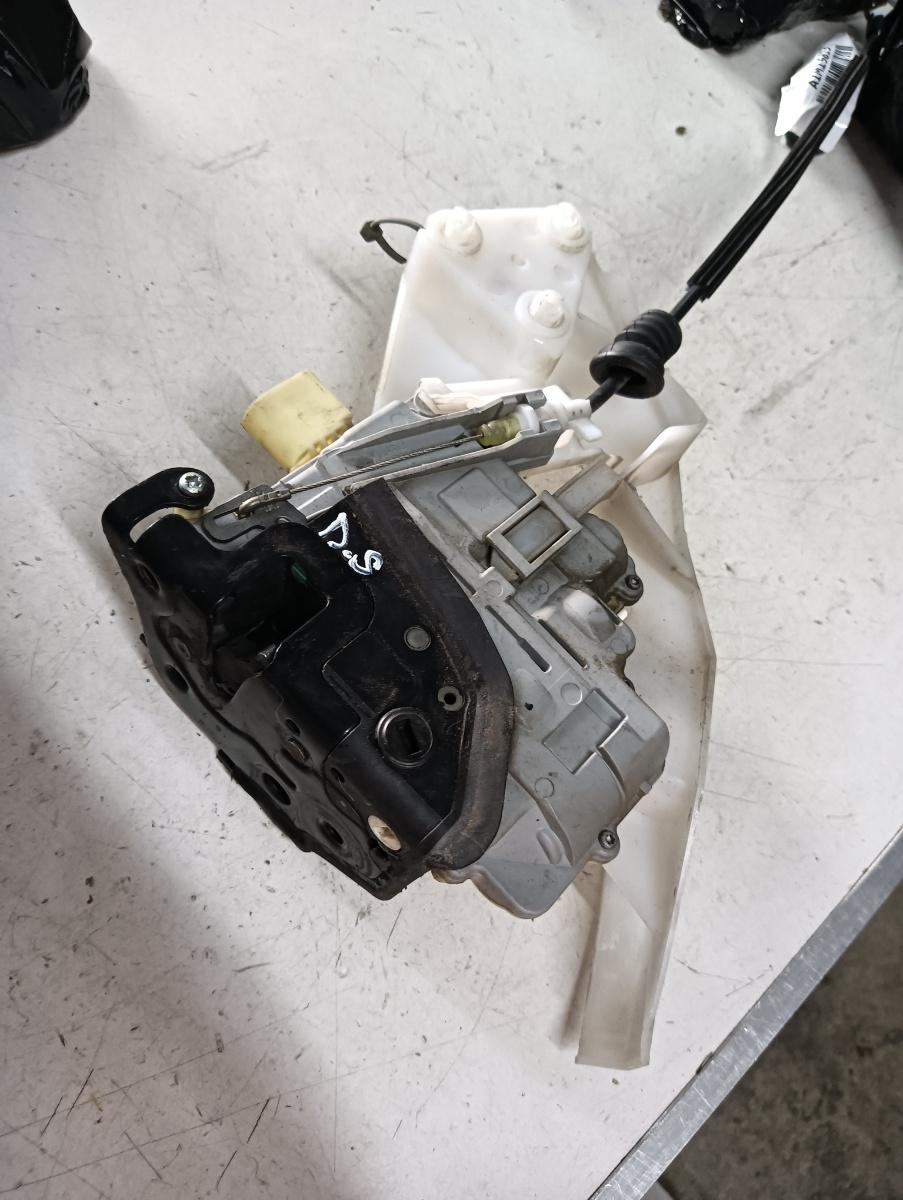 Broasca usa dreapta spate VOLKSWAGEN PASSAT Variant (3C5) [ 2005 - 2011 ]