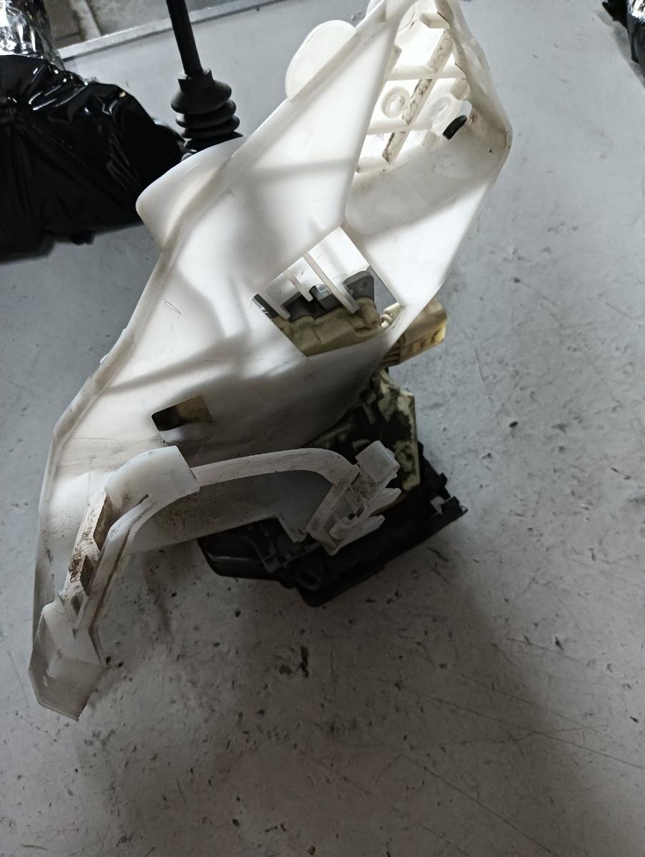 Broasca usa dreapta spate VOLKSWAGEN PASSAT Variant (3C5) [ 2005 - 2011 ] – foto 2