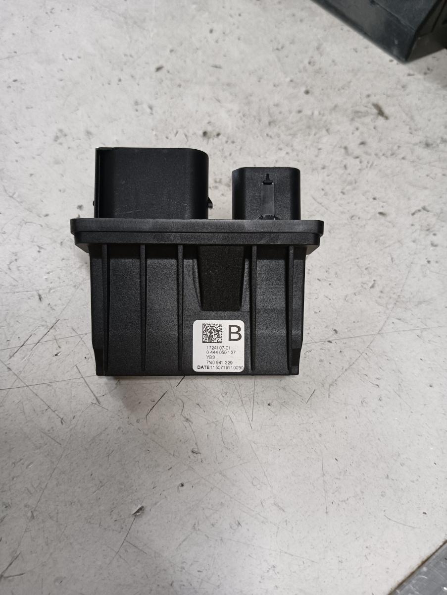 Modul adblue VOLKSWAGEN (SVW) PASSAT (B8) [ 2016 - > ] OEM 7n0941329