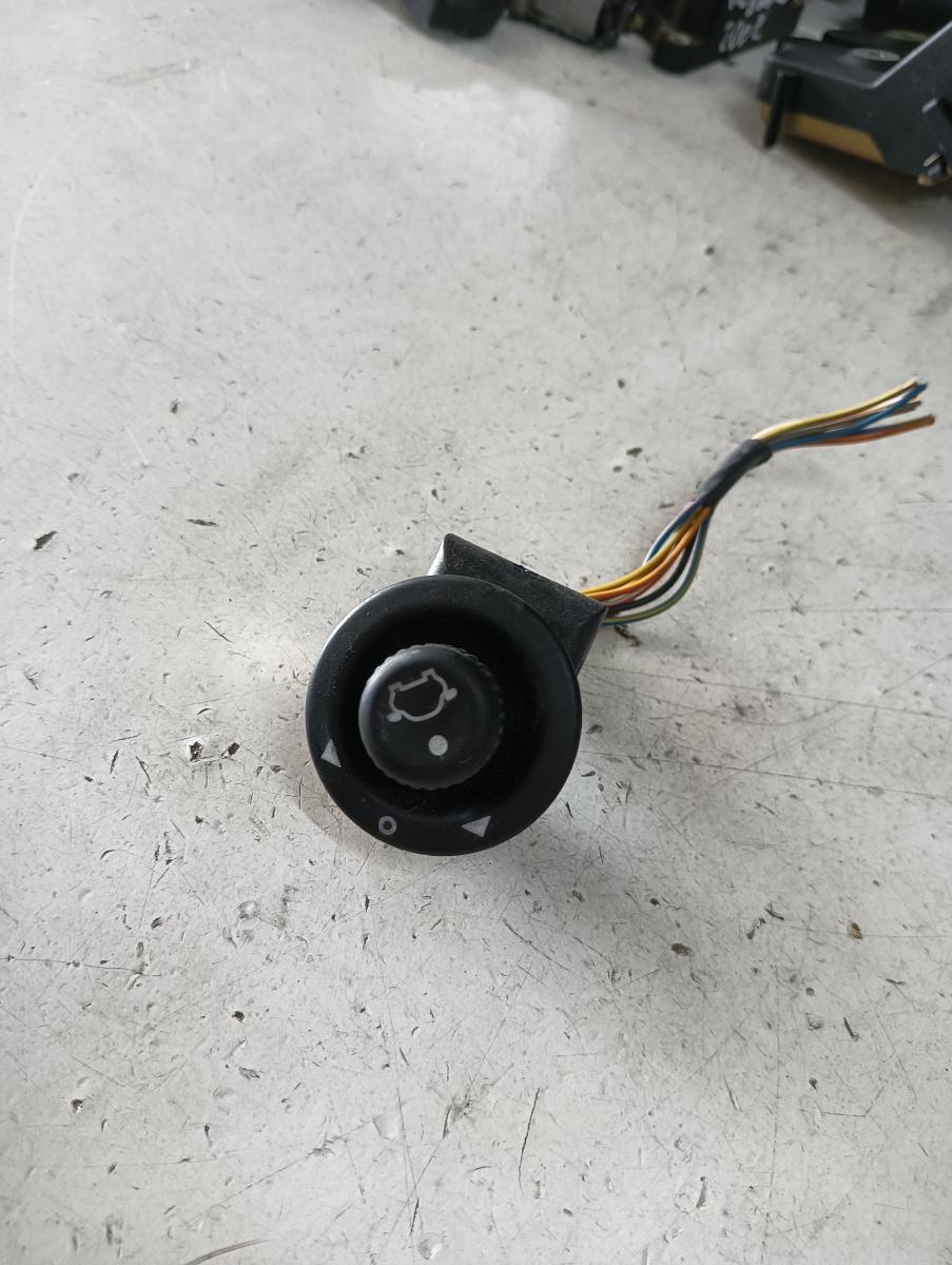Buton reglaj oglinzi FORD FOCUS Hatchback  (DAW, DBW) [ 1998 - 2007 ]
