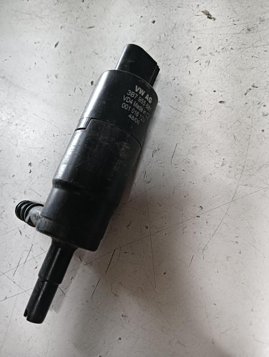 Pompa spalator faruri VOLKSWAGEN PASSAT (3C2) [ 2005 - 2010 ] OEM 3b7955681