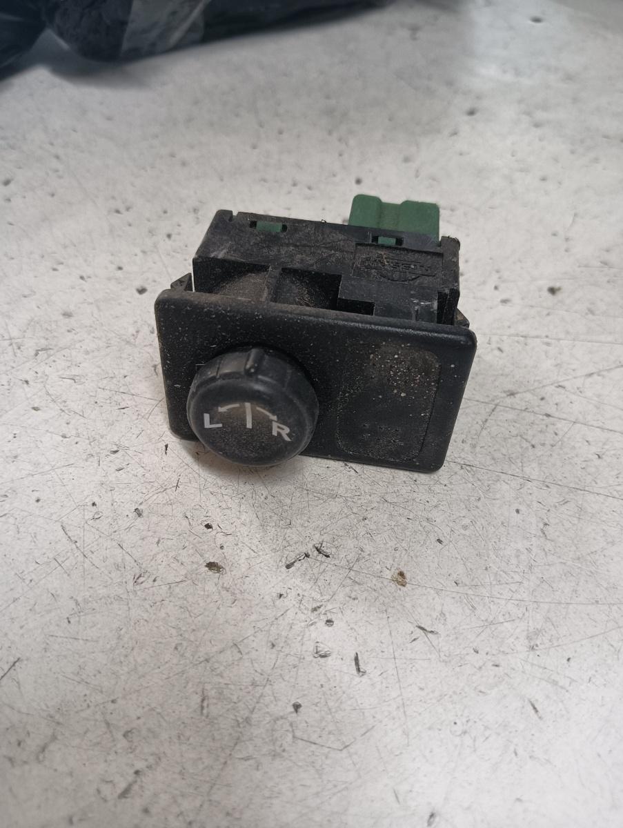 Buton reglaj oglinzi  NISSAN PRIMERA III (P12) [ 2002 - > ]
