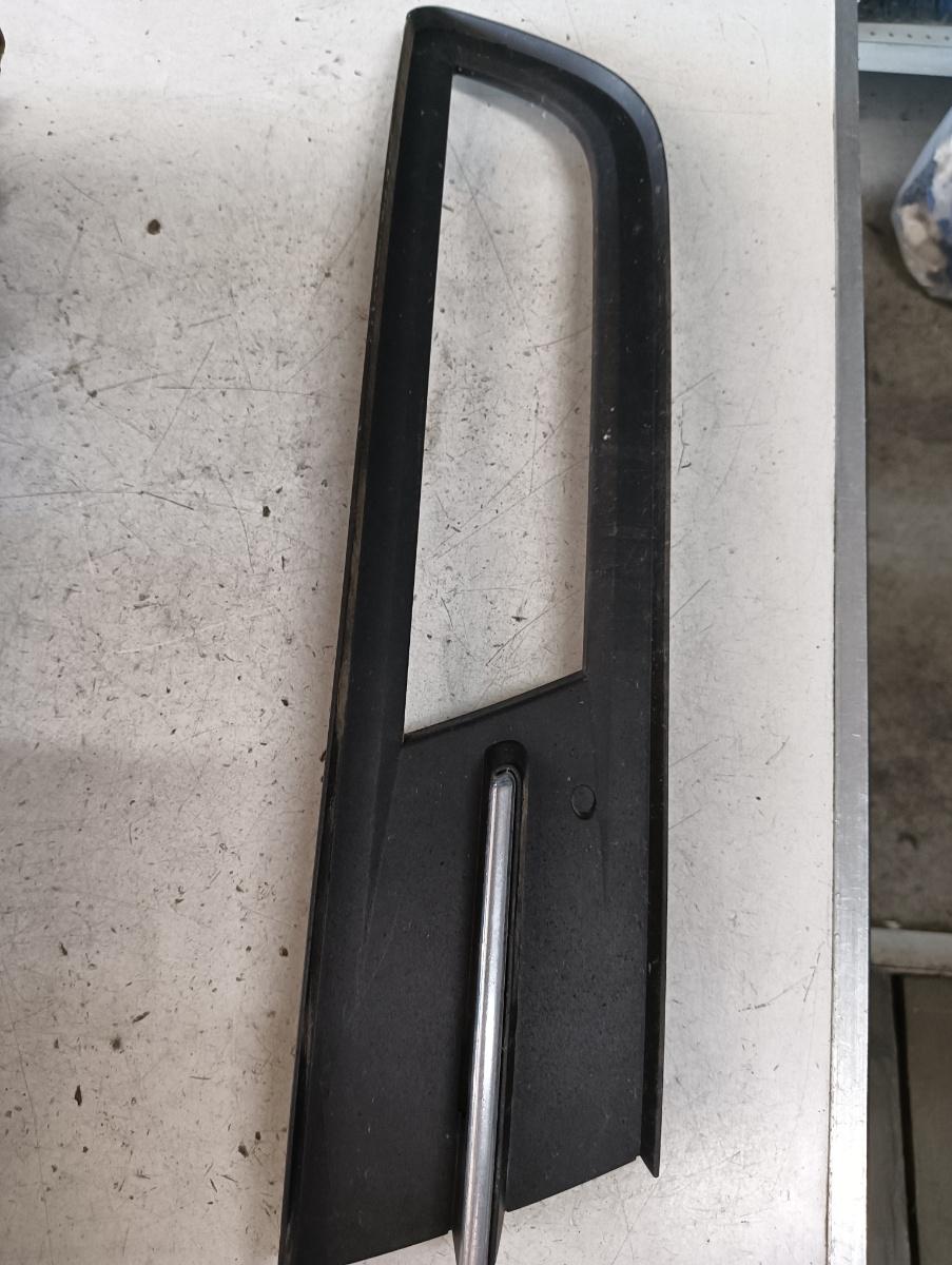 Grila bara dreapta fata VOLKSWAGEN PASSAT 3G2 2014 - >