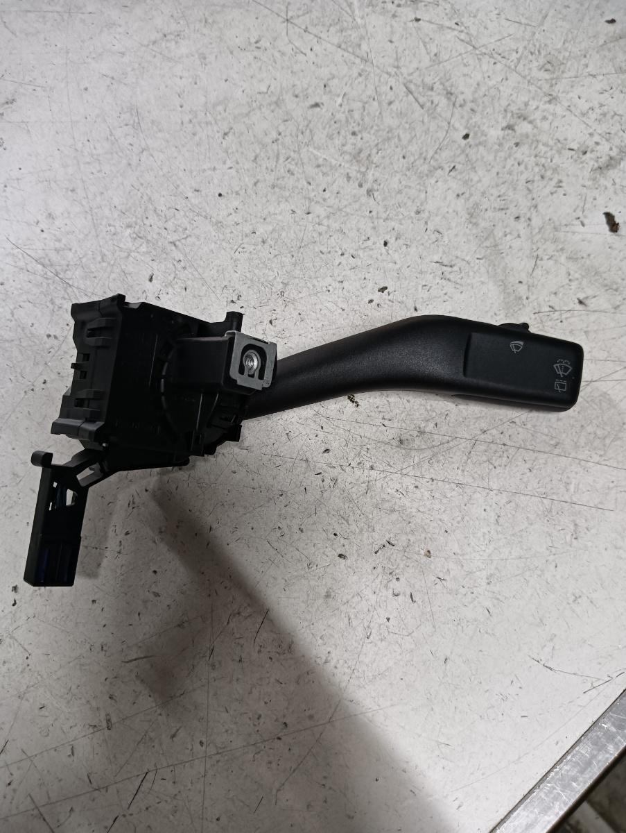 Maneta stergatoare  VOLKSWAGEN GOLF V Variant (1K5) [ 2007 - 2009 ] OEM 1k0953519
