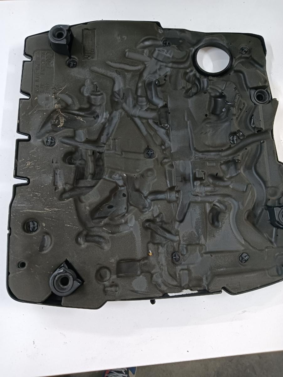 Capac motor (ornament) AUDI A6 (C8, 4A2) [ 2018 - > ] 40 TDI Mild Hybrid quattro (DFBA) 150KW|204HP – foto 2