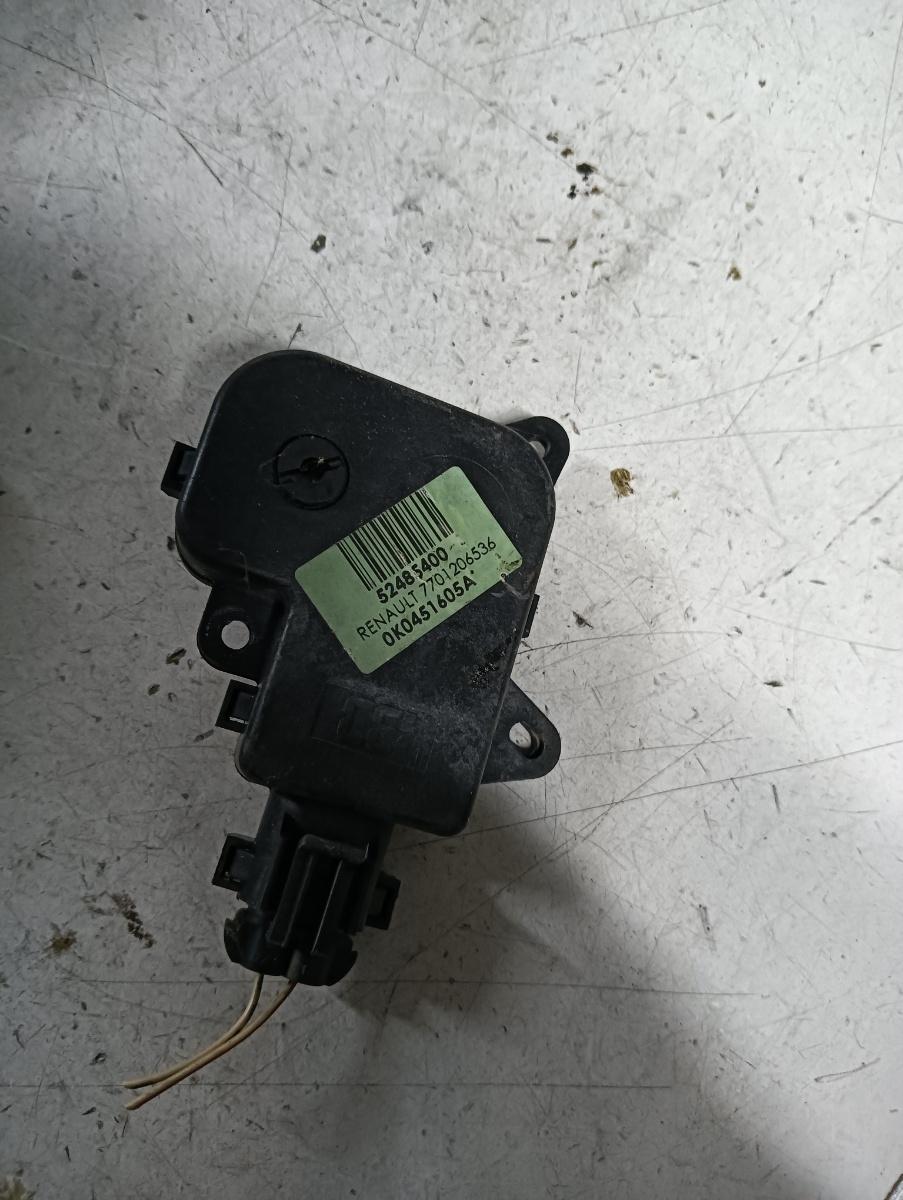 Motoras/actuator clapeta aer RENAULT LAGUNA II (BG0/1_) [ 2001 - 2007 ]