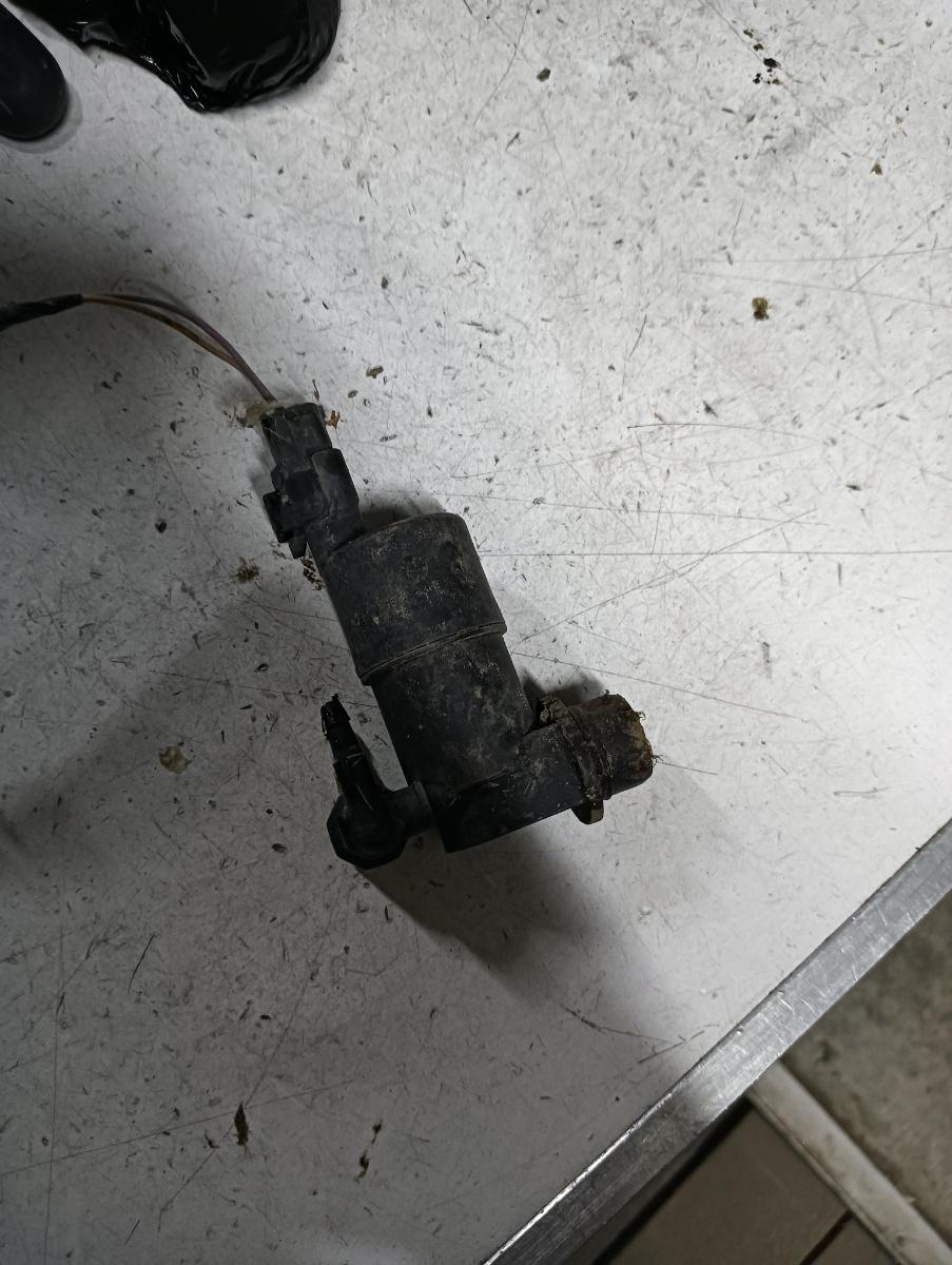 Pompita lichid parbriz  RENAULT LAGUNA II (BG0/1_) [ 2001 - 2007 ]