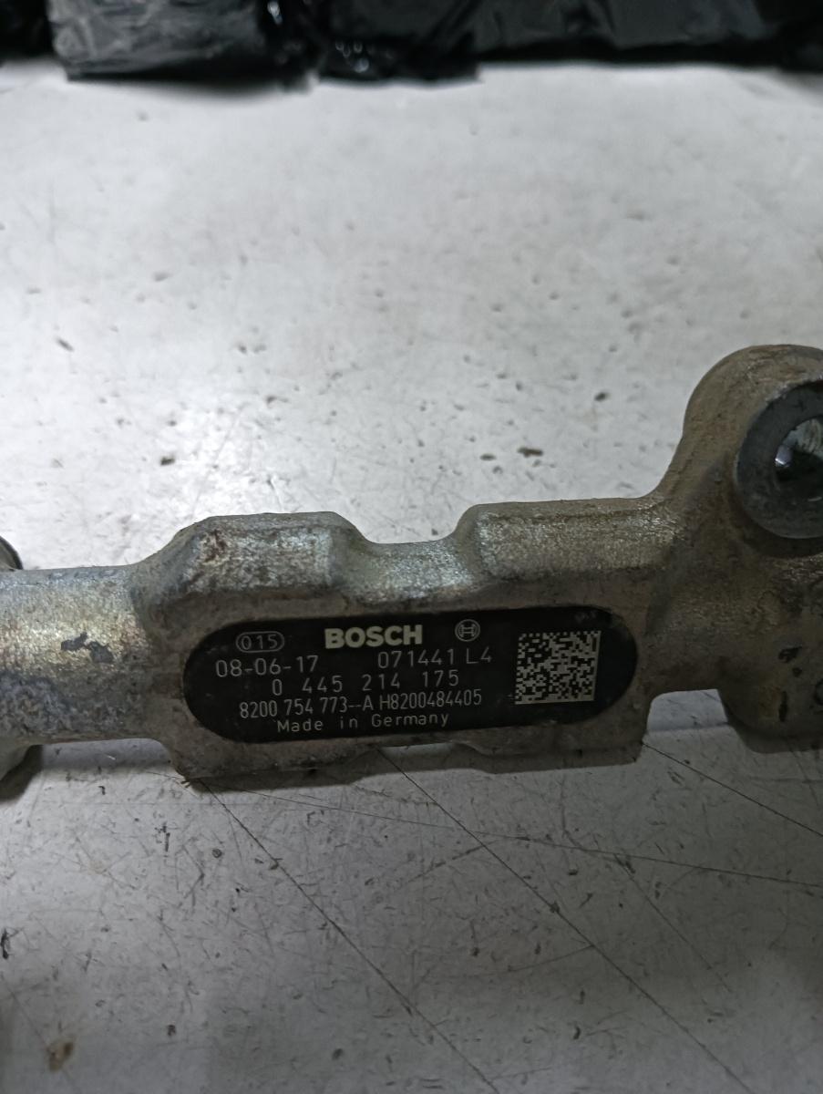 Rampa injectoare RENAULT MASTER II Box FD 1998 - >, Box OEM 8200754773 – foto 2