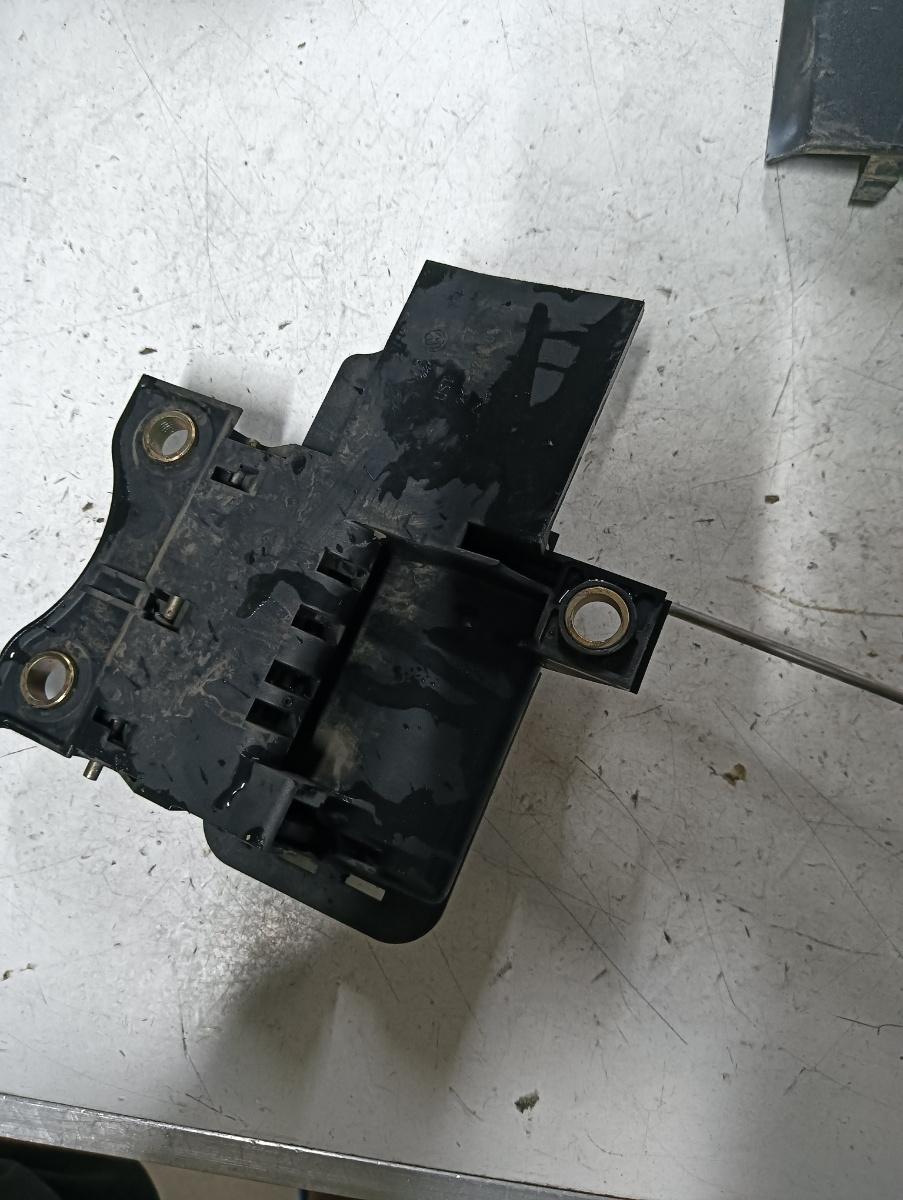 Maner interior  stanga spate VOLKSWAGEN CADDY III Box 2KA, 2KH, 2CA, 2CH 2004 - 2015, Box – foto 2