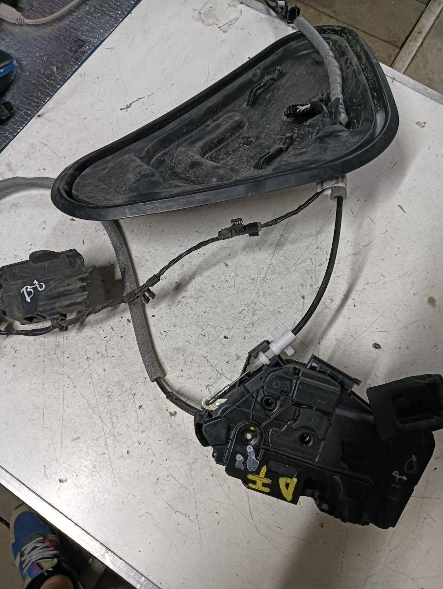 Broasca usa dreapta fata VOLKSWAGEN PASSAT 3G2 2014 - >