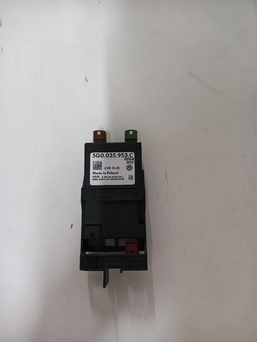 Modul usb VOLKSWAGEN PASSAT 3G2 2014 - > 5g0035953c