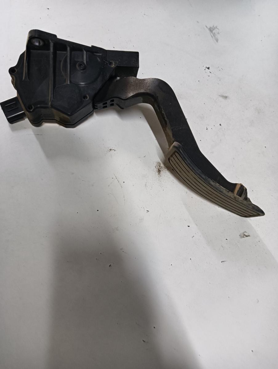 Pedala acceleratie  SUBARU FORESTER II SG 2002 - 2012 2.0 X AWD EJ201, EJ204 – foto 2