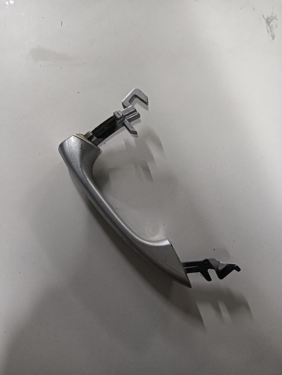 Maner usa stanga spate MERCEDES-BENZ CLS C219 2004 - 2011