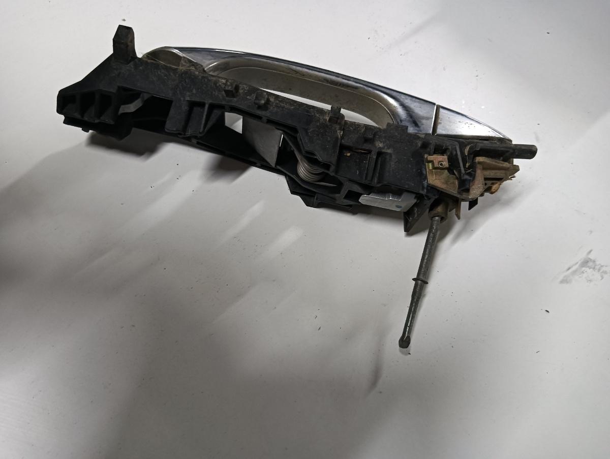 Maner usa  stanga fata MERCEDES-BENZ CLS C219 2004 - 2011 – foto 2