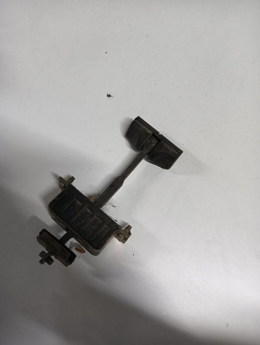 Opritor usa dreapta spate MERCEDES-BENZ CLS C219 2004 - 2011 – foto 2