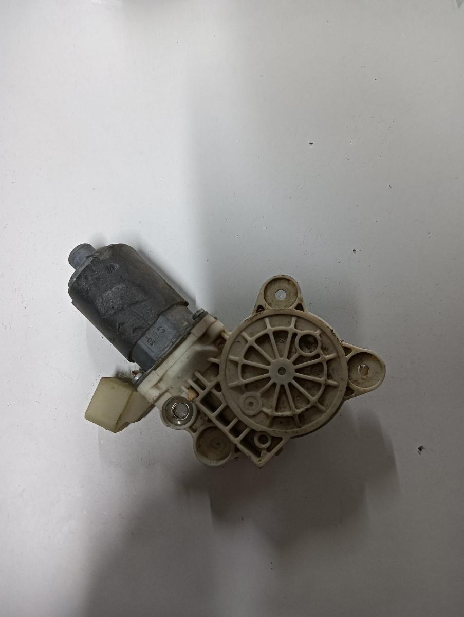 Motoras geam pivotant dreapta spate MERCEDES-BENZ CLS C219 2004 - 2011