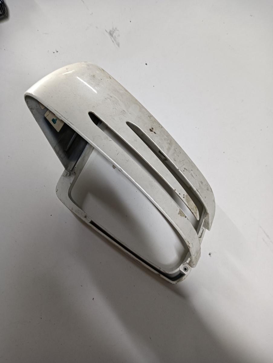 Carcasa oglinda stanga fata MERCEDES-BENZ C-CLASS W204 2007 - 2014 A3159335