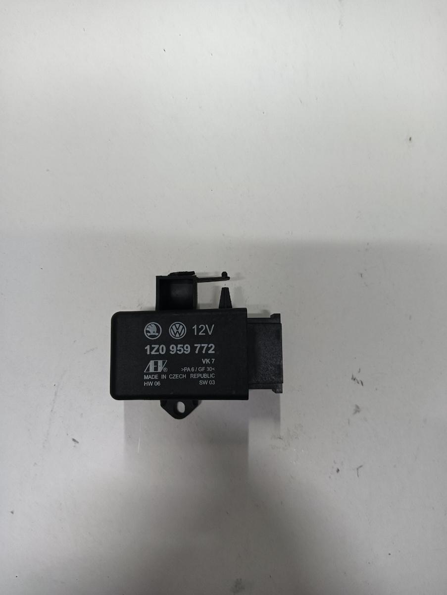 Modul incalzire scaun  SKODA OCTAVIA II Combi 1Z5 2004 - 2013 1z0959772