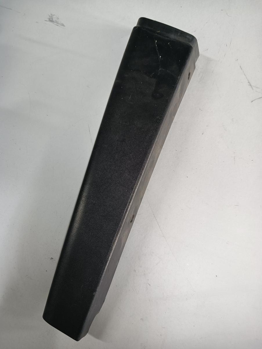 Ornament stalp  dreapta SEAT LEON II 1P1 2005 - 2013 1p0853290b