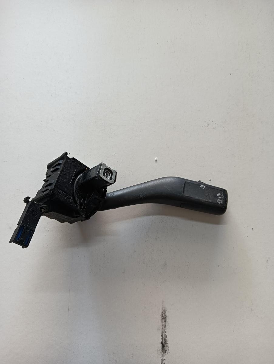 Maneta stergatoare SEAT LEON II 1P1 2005 - 2013 1k0953519cn